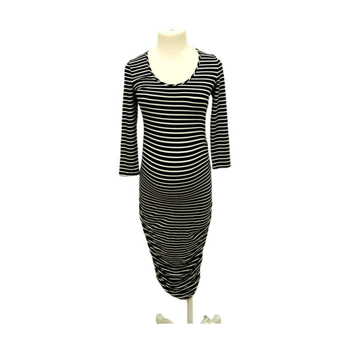 A Black Long Sleeve Dresses from Ingrid & Isabel in size Maternity-XS for maternity. (Front View)