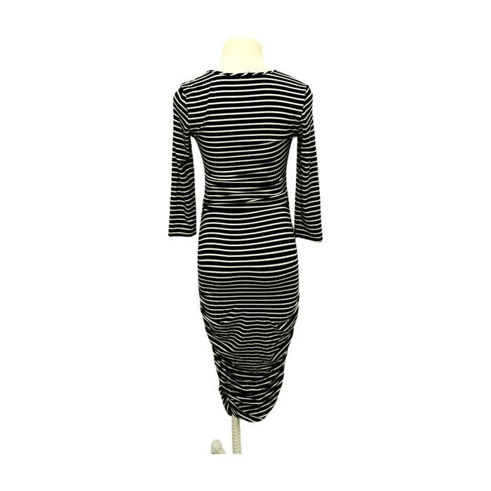 A Black Long Sleeve Dresses from Ingrid & Isabel in size Maternity-XS for maternity. (Back View)