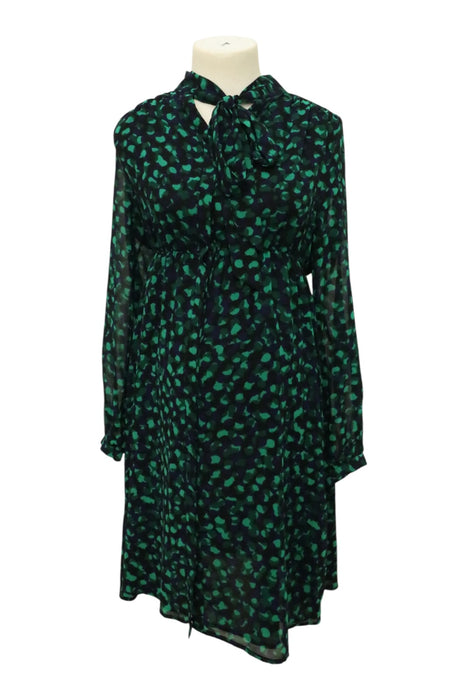 A Ivory Long Sleeve Dresses from Mayarya in size Maternity-XS for maternity. (Back View)