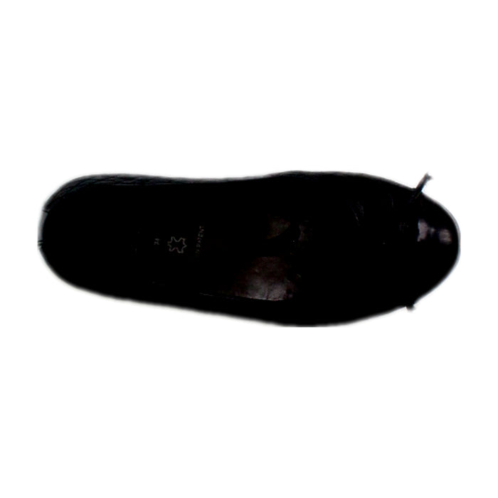 A Black Flats from Geox in size 9Y for girl. (Front View)