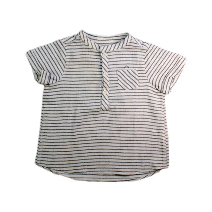 A White Short Sleeve Shirts from Nanos in size 4T for boy. (Front View)