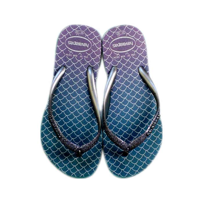 A Purple Flip Flops from Havaianas in size 7Y for girl. (Back View)