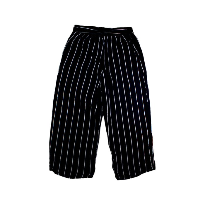 A Black Casual Pants from Abercrombie & Fitch in size 13Y for girl. (Back View)