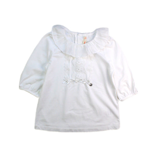 A White Long Sleeve Tops from Momonittu in size 4T for girl. (Front View)