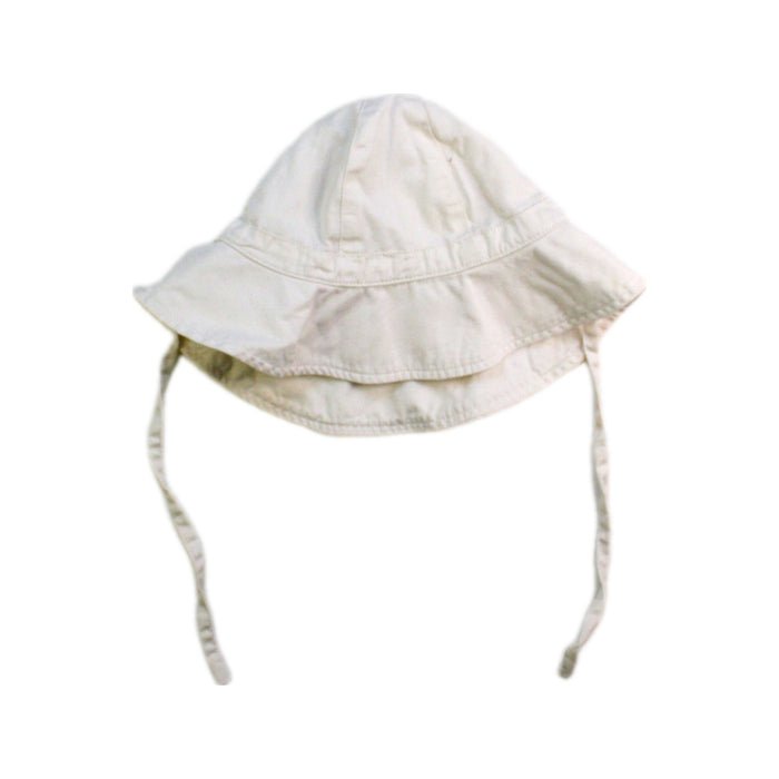 A White Sun Hats from Petit Bateau in size 18-24M for neutral. (Front View)