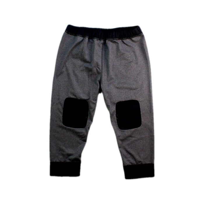 A Grey Base Layers from Patagonia in size 12-18M for boy. (Front View)