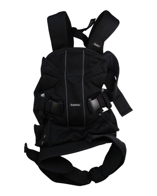 A Black Baby Carriers from BabyBjorn in size 0-3M for neutral. (Front View)