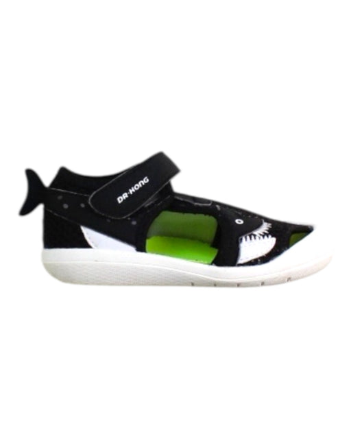 A Black Sandals from Dr. Kong in size 3T for neutral. (Front View)