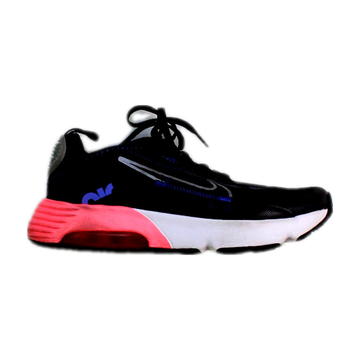 A Black Sneakers from Nike in size 7Y for girl. (Front View)