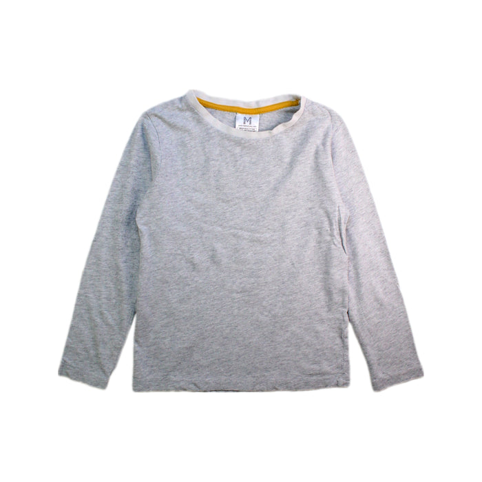A Grey Pyjama Sets from Malabar Baby in size 6T for neutral. (Front View)