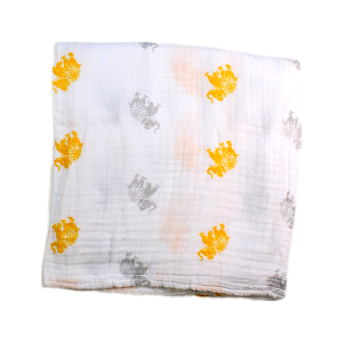 A White Swaddles from Malabar Baby in size 0-3M for neutral. (Back View)