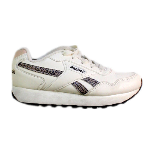 A White Sneakers from Reebok in size 7Y for girl. (Front View)