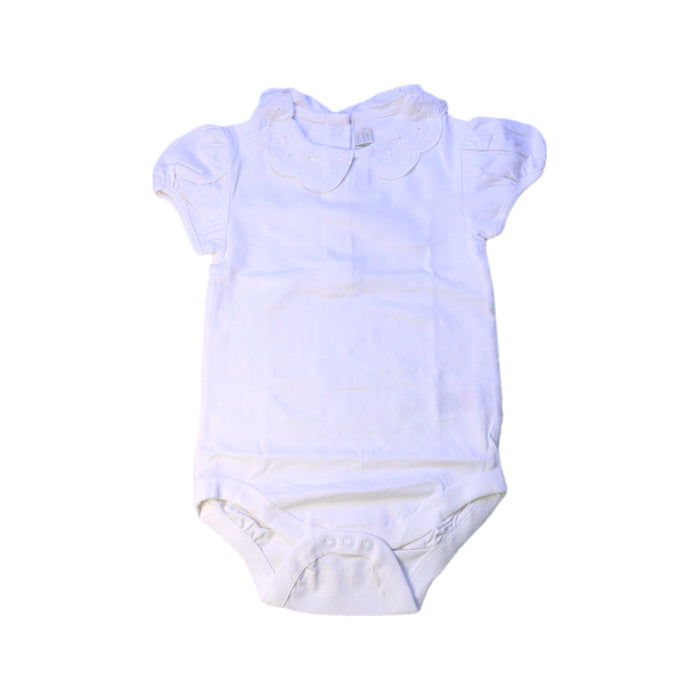 A White Short Sleeve Bodysuits from Jojo Maman Bébé in size 18-24M for girl. (Front View)