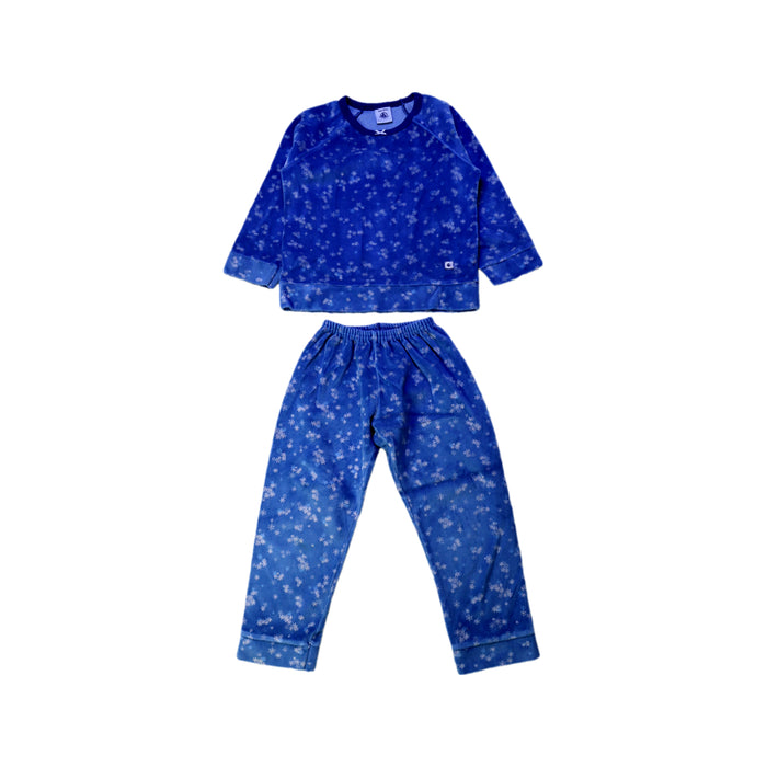 A Blue Pyjama Sets from Petit Bateau in size 3T for girl. (Front View)