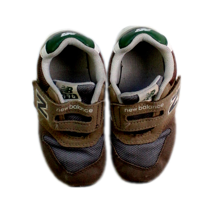 A Brown Sneakers from New Balance in size 3T for boy. (Back View)