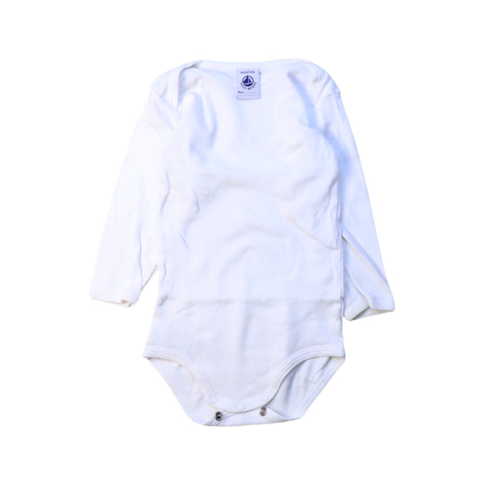 A White Long Sleeve Bodysuits from Petit Bateau in size 3-6M for boy. (Front View)