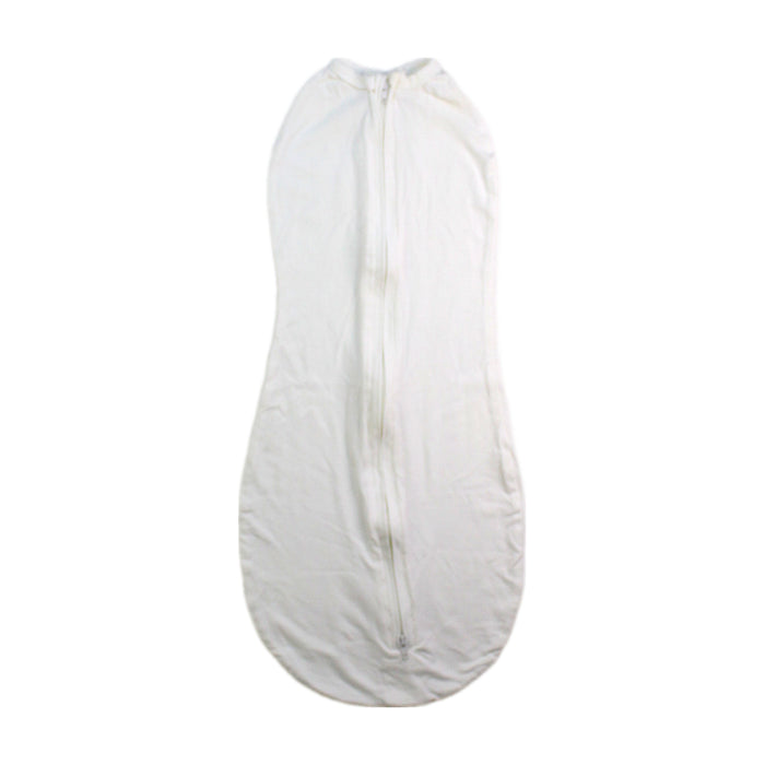 A White Swaddles from HanaBaby in size 0-3M for neutral. (Front View)