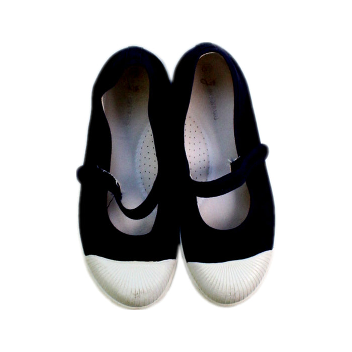 A Black Flats from Jacadi in size 10Y for girl. (Back View)