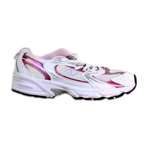 A White Sneakers from New Balance in size 6T for girl. (Front View)