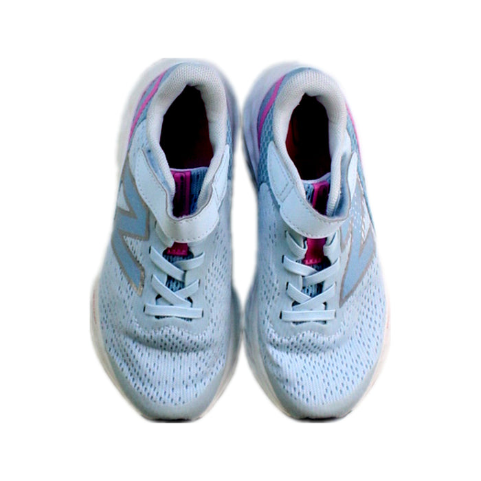 A Blue Sneakers from New Balance in size 6T for girl. (Back View)