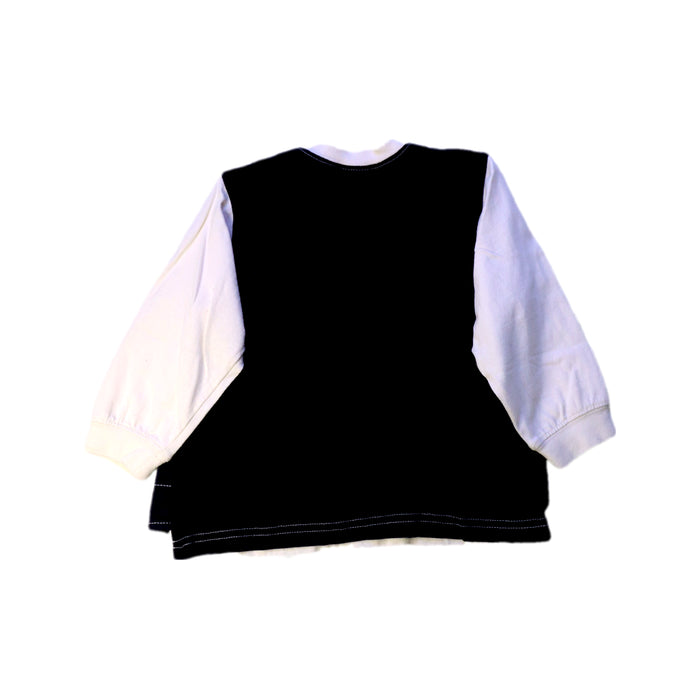 A White Pants Sets from Petit Main in size 18-24M for boy. (Back View)
