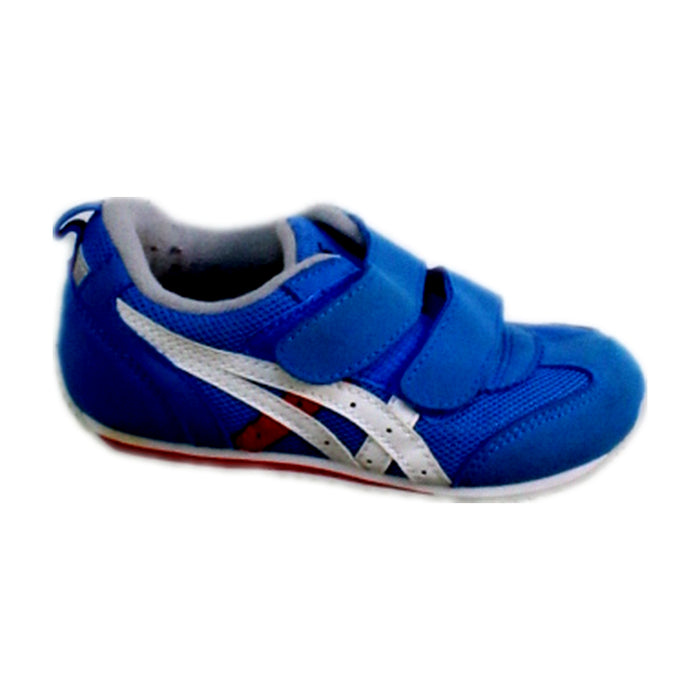A Blue Sneakers from ASICS in size 3T for boy. (Front View)