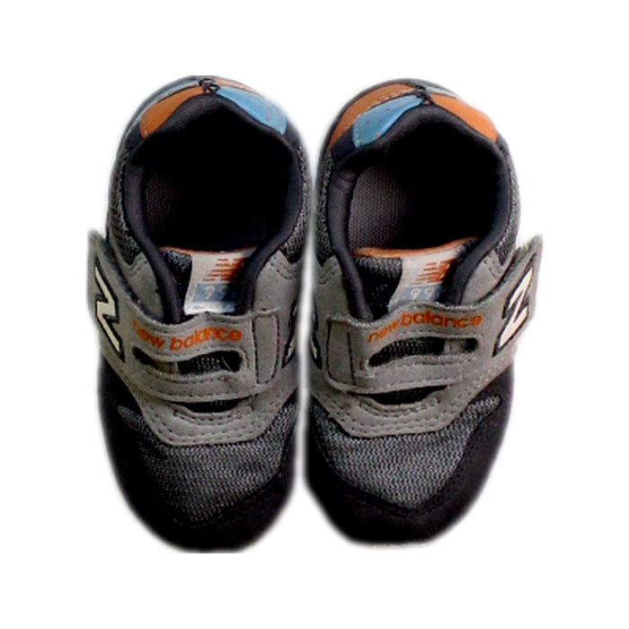 A Grey Sneakers from New Balance in size 18-24M for boy. (Back View)