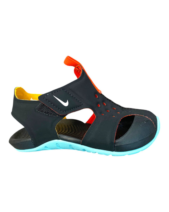 A Black Sandals from Nike in size 18-24M for neutral. (Back View)