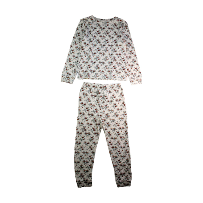 A White Pyjama Sets from Rylee + Cru in size 6T for girl. (Front View)