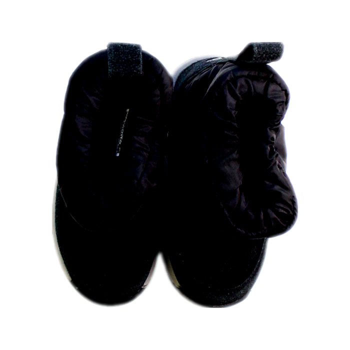 A Black Winter Boots from Reima in size 4T for neutral. (Back View)