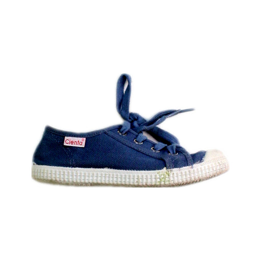 A Navy Sneakers from Cienta in size 5T for neutral. (Front View)