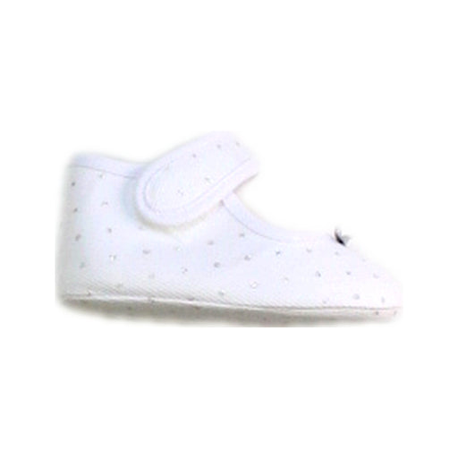 A White Flats from Cambrass in size 6-12M for girl. (Front View)
