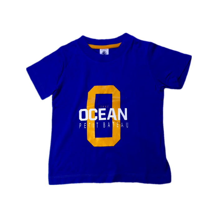 A Blue Short Sleeve T Shirts from Petit Bateau in size 4T for boy. (Front View)
