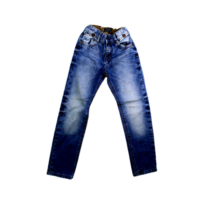 A Blue Jeans from Mayoral in size 6T for boy. (Front View)