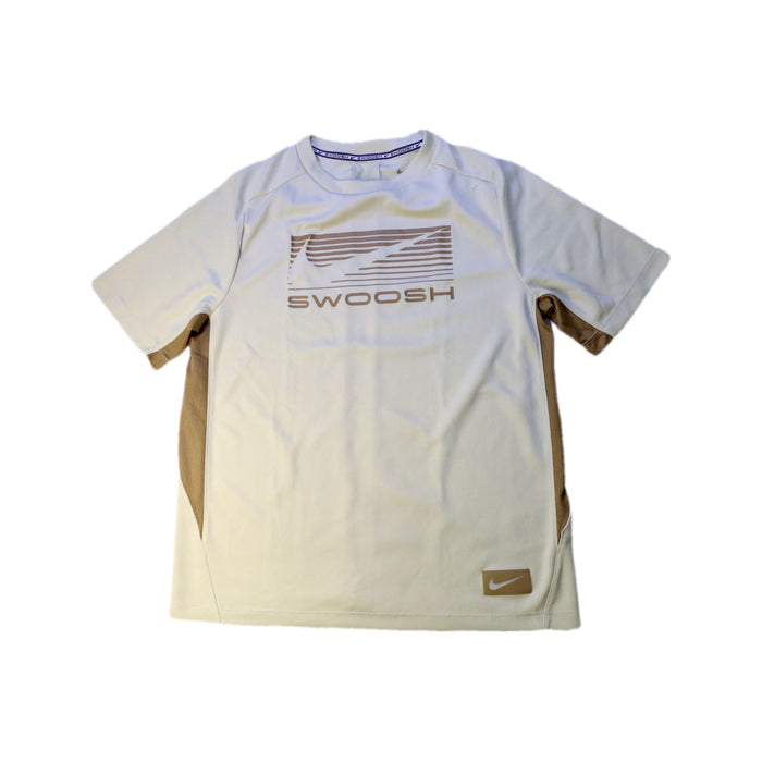 A White Short Sleeve T Shirts from Nike in size 12Y for neutral. (Front View)