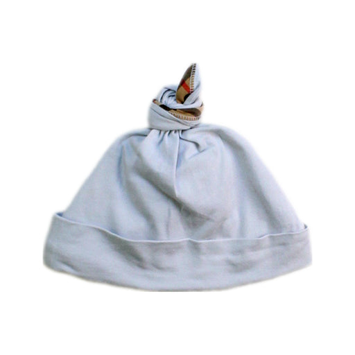 A White Beanies from Burberry in size 6-12M for boy. (Front View)