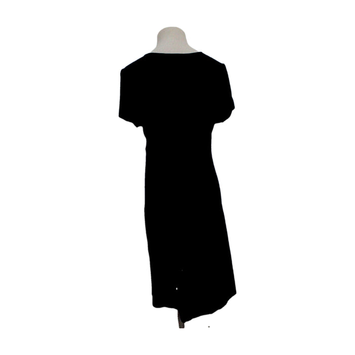 A Black Short Sleeve Dresses from Mayarya in size Maternity-L for maternity. (Back View)