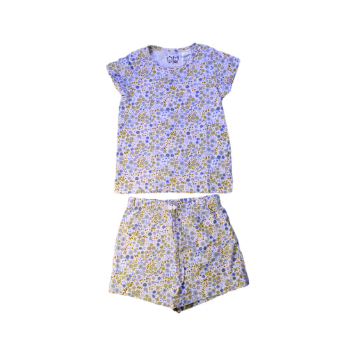A White Shorts Sets from Wilson & Frenchy in size 3T for girl. (Front View)