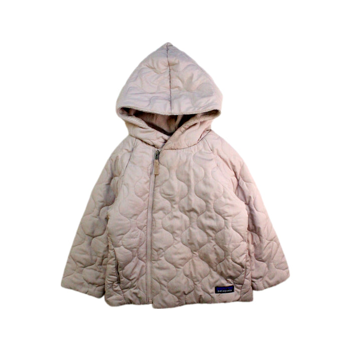 A Beige Puffer/Quilted Coats & Outerwear from Patagonia in size 3T for neutral. (Front View)