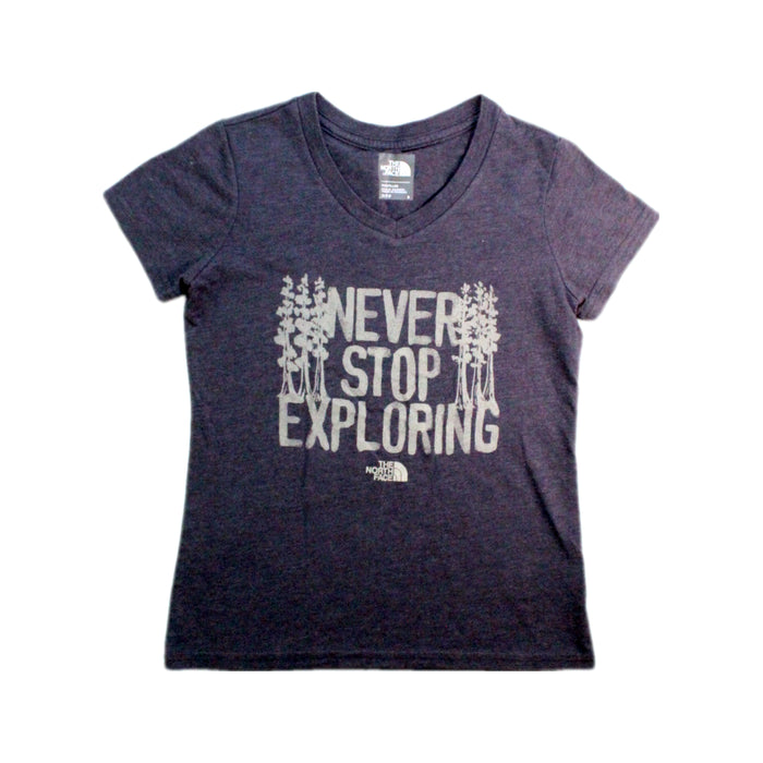 A Purple Short Sleeve T Shirts from The North Face in size 6T for girl. (Front View)