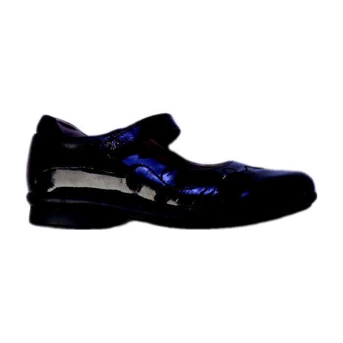A Black Flats from Dr. Kong in size 7Y for girl. (Front View)