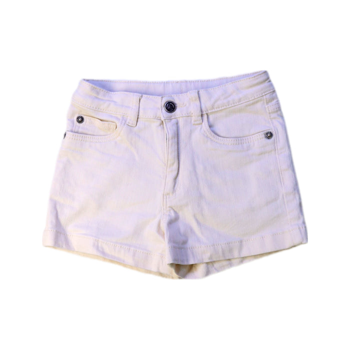 A White Shorts from Petit Bateau in size 6T for girl. (Front View)