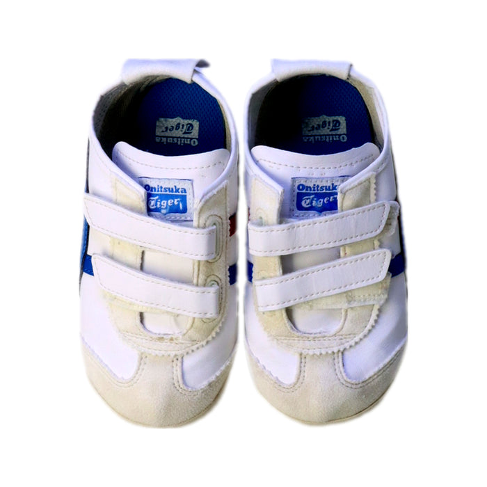A White Sneakers from Onitsuka Tiger in size 4T for boy. (Back View)