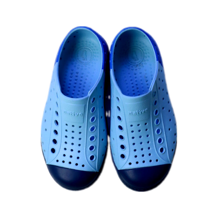 A Blue Aqua Shoes from Native Shoes in size 4T for neutral. (Back View)