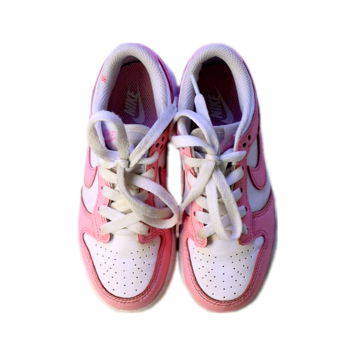 A Pink Sneakers from Nike in size 5T for girl. (Back View)