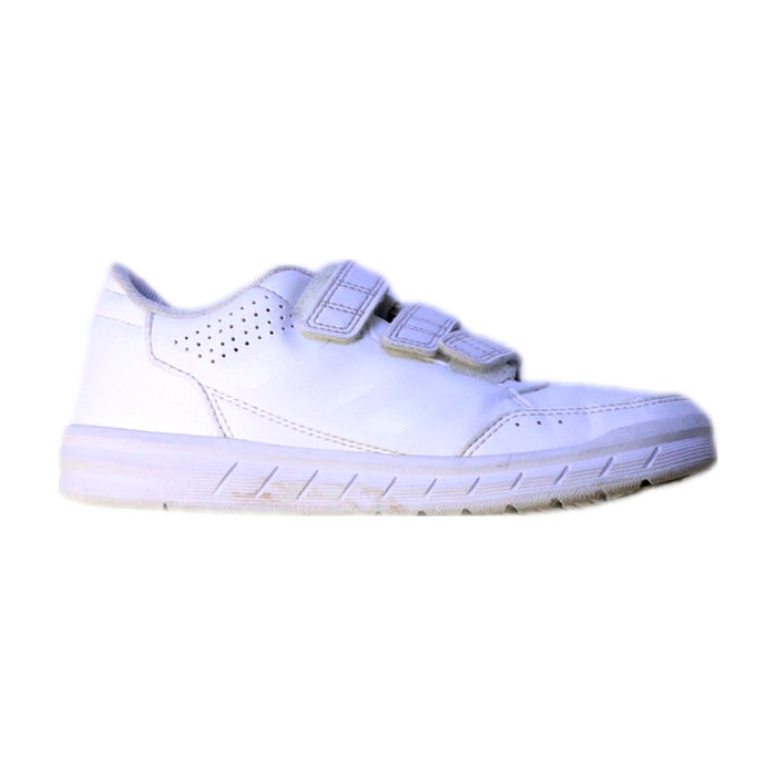 A White Sneakers from Adidas in size 7Y for boy. (Front View)