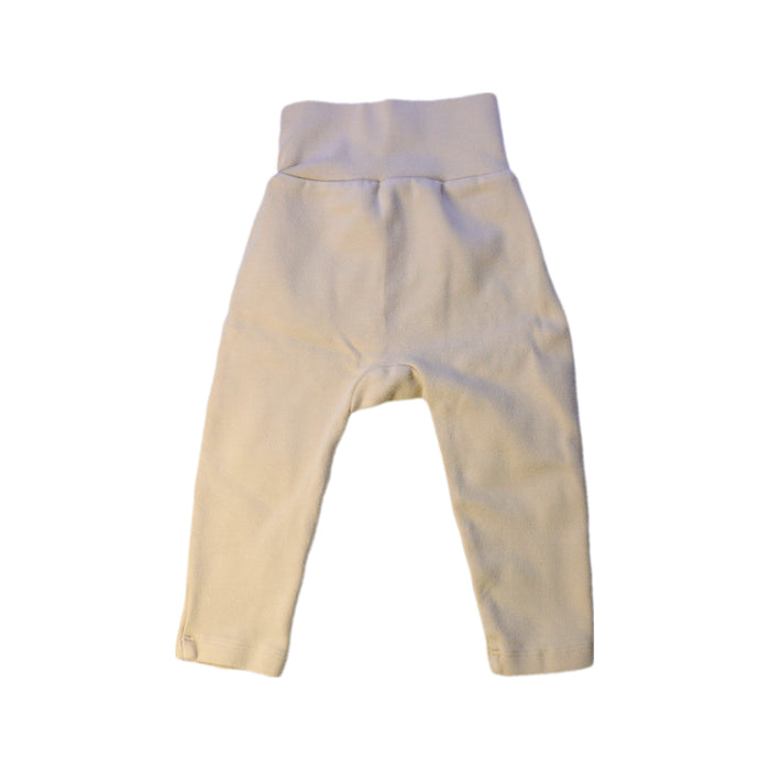 A Ivory Sweatpants from Konny in size 2T for neutral. (Back View)