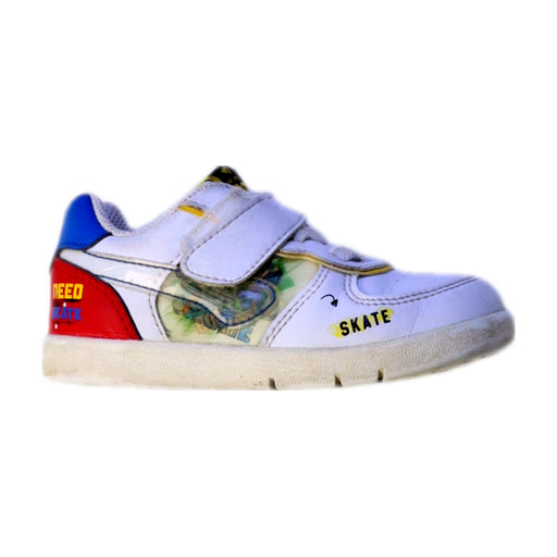 A White Sneakers from Dr. Kong in size 18-24M for neutral. (Front View)