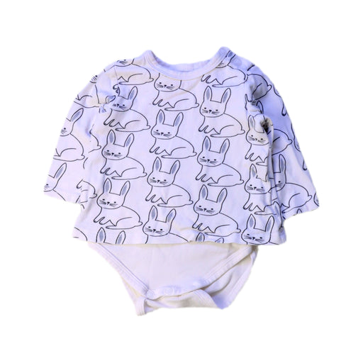 A White Long Sleeve Bodysuits from Seed in size 0-3M for neutral. (Front View)
