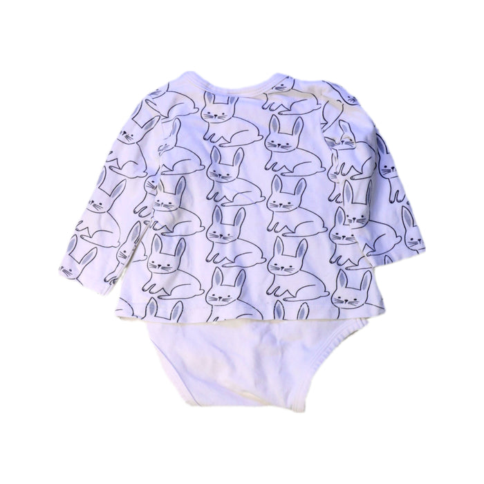 A White Long Sleeve Bodysuits from Seed in size 0-3M for neutral. (Back View)